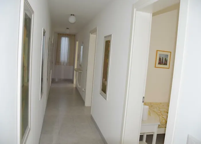 Casa Pepi アパート オルビア